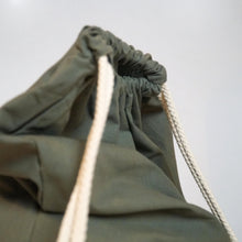 Laden Sie das Bild in den Galerie-Viewer, &quot;Follow your heart&quot; Gymbag - Biniebo
